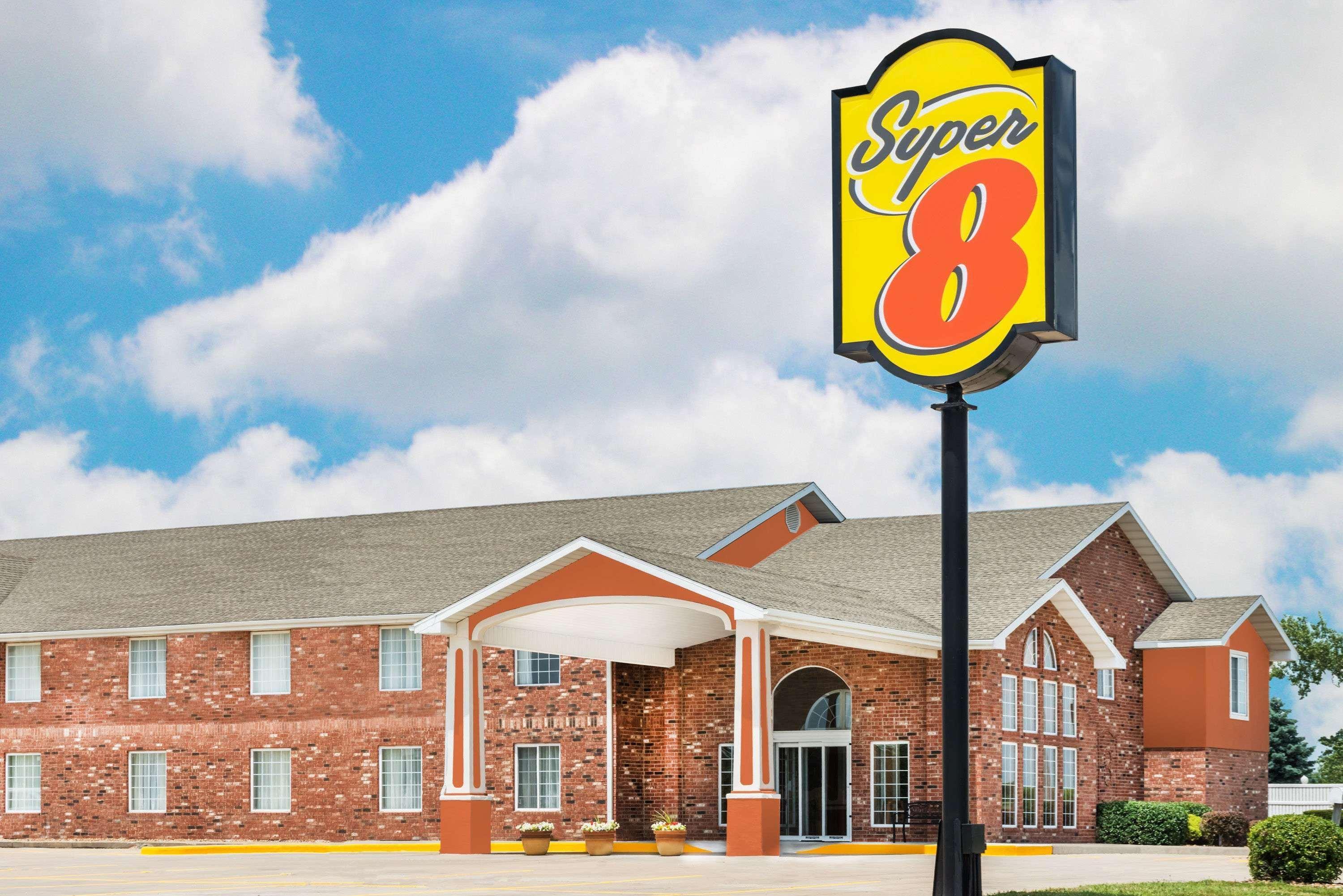 Super 8 By Wyndham Bolivar Dış mekan fotoğraf